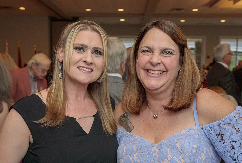 Lauren Hickey, Anne Gilbert