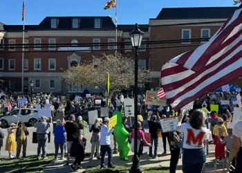 Westmnster "No Kings" protests outside of Carroll County Maryland  Government Buildings