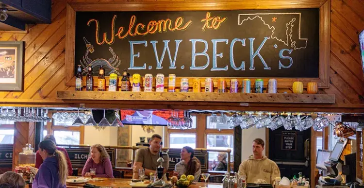 EW Becks Bar Sign, photography by Nikola Tzenov