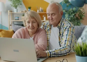 OldCoupleComputer_FeaturedImage