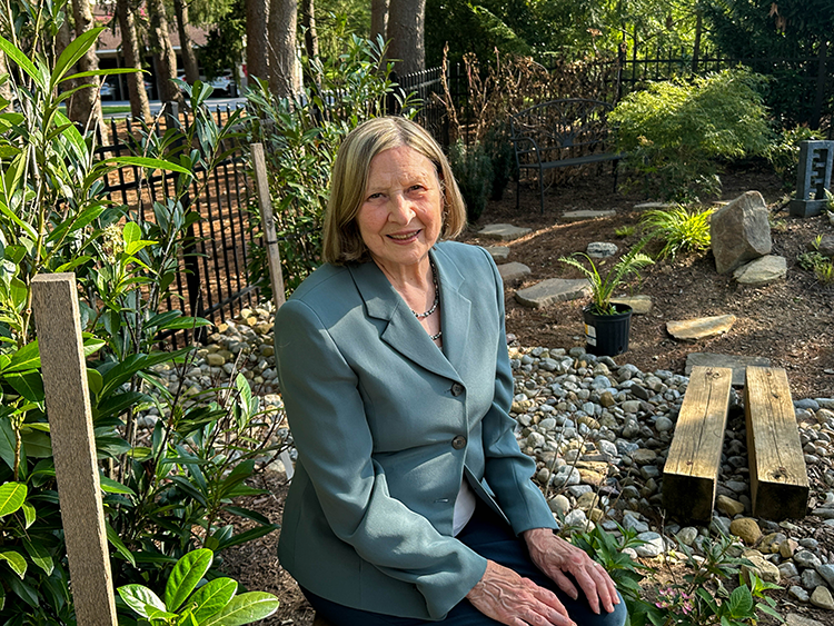 Dr. Barbara Gray